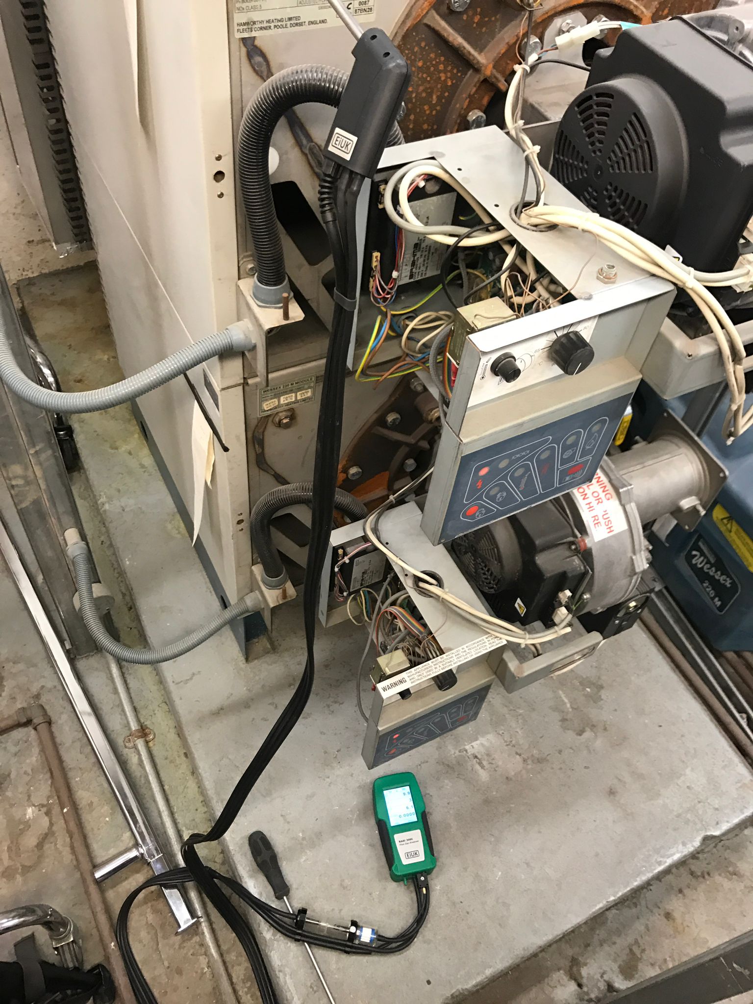 gas safe registered engineer near me Sunbury-on-Thames, TW16